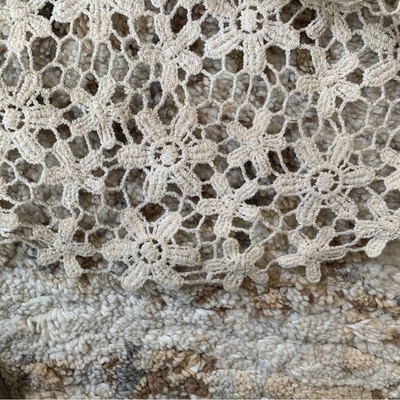 Suzy Shier Crochet Tank - Picture 6 of 10